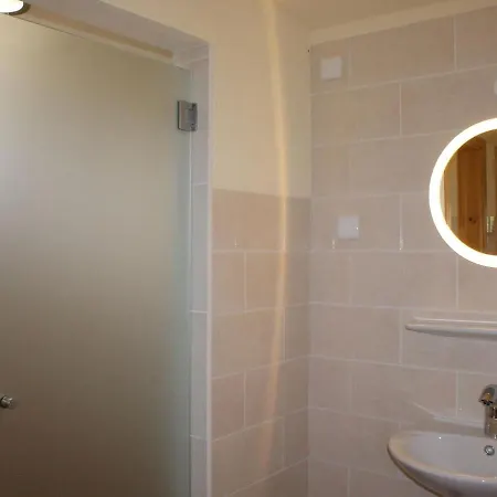 Detached With Private Sauna * Covas